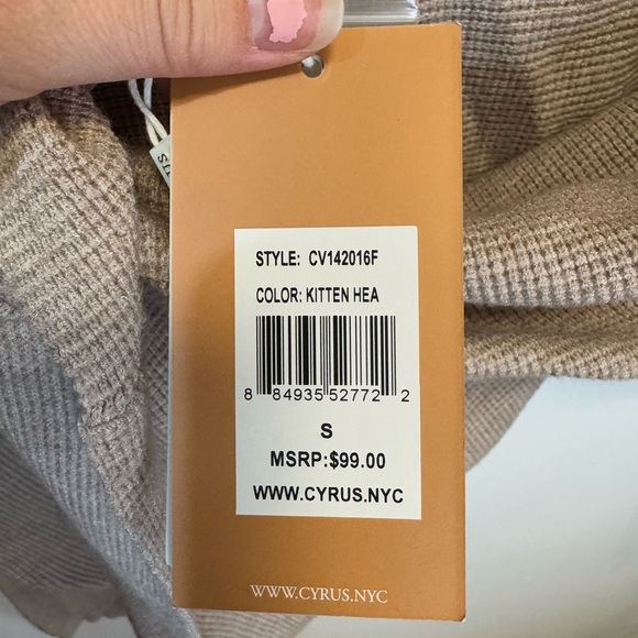 Cyrus Tan Cowl Neck Sweater with Relaxed Fit Women’s Size Small - Picture 7 of 12